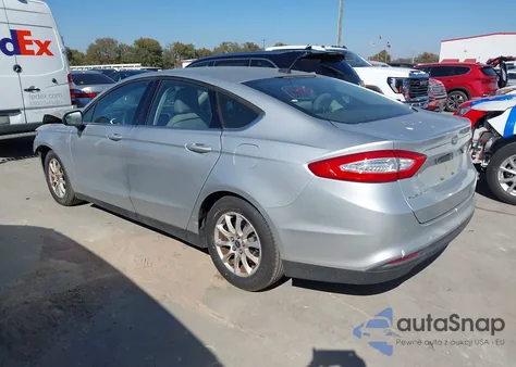 2016 Ford Fusion S z USA, uszkodzony, nr VIN 3FA6P0G78GR388944